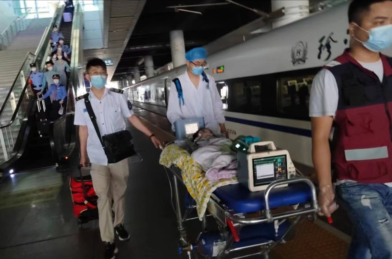 灵武县高铁转运公司